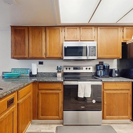Palm Tree Escape Apartment Саут Падре Алънд Екстериор снимка
